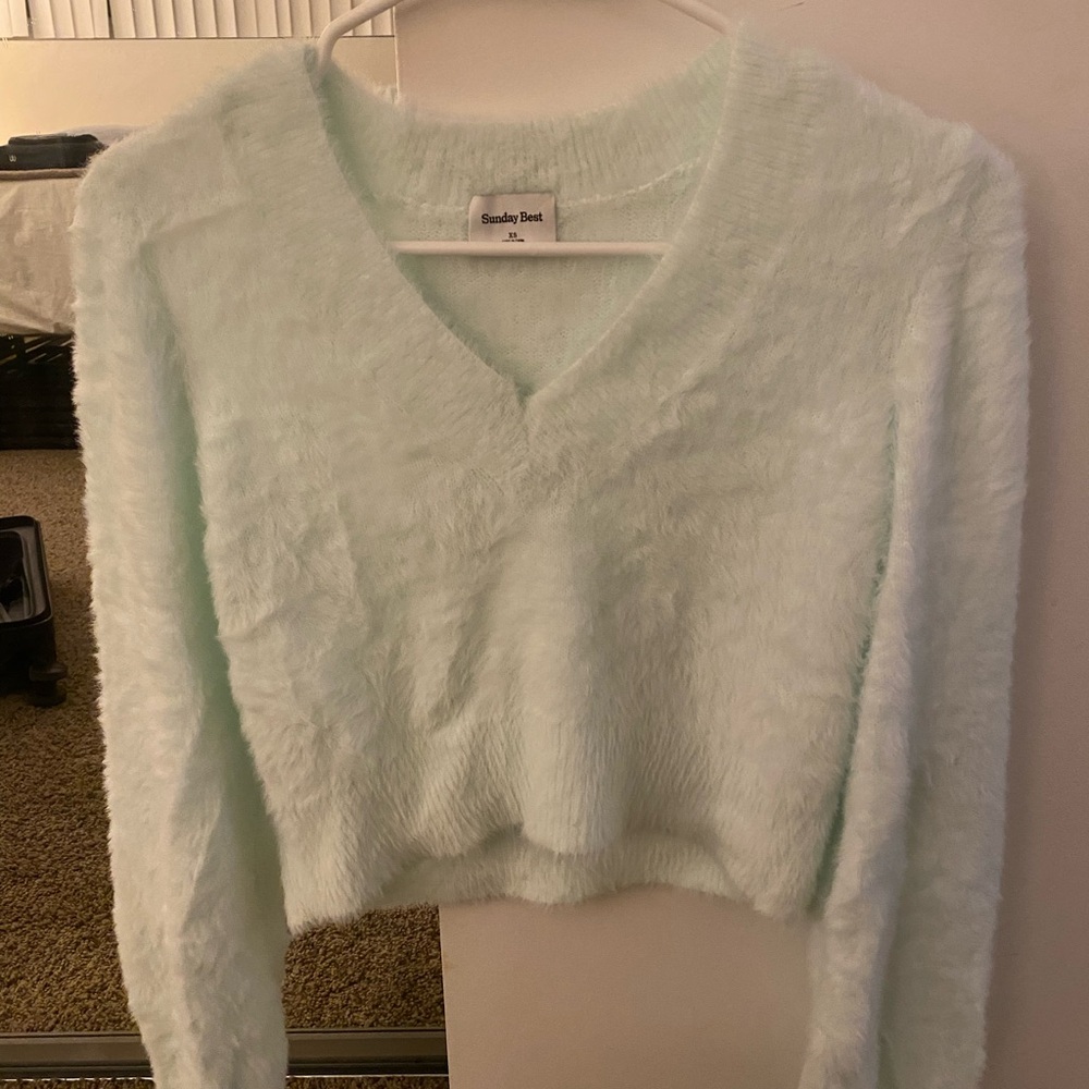 Aritzia Sunday Best Fuzzy Sweater XS